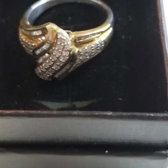 R267  Natural White Diamond Cocktail Ring - Picture 8 of 12